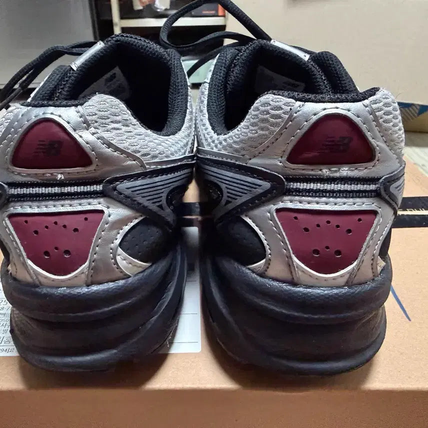 [SOLD OUT] 뉴발란스 509 블랙 그레이 270 운동화