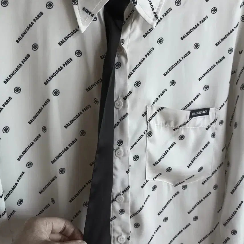 [SOLD OUT] 발렌시아가 스타일 여성 넥타이 셔츠