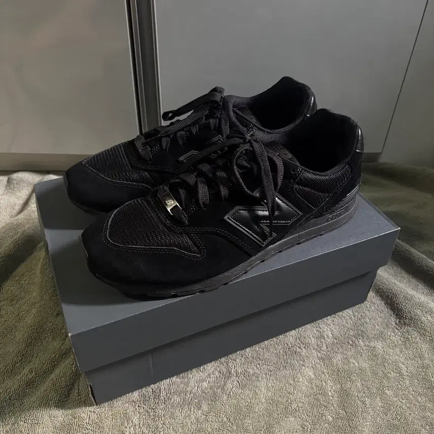 [SOLD OUT] 뉴발 996 올블랙 cm996cs2
