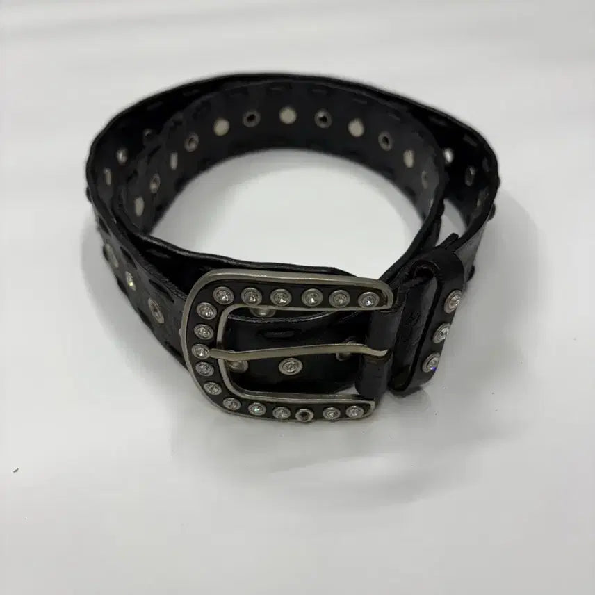 [SOLD OUT] 빈티지 크리스탈 버클 플로럴 레더 벨트