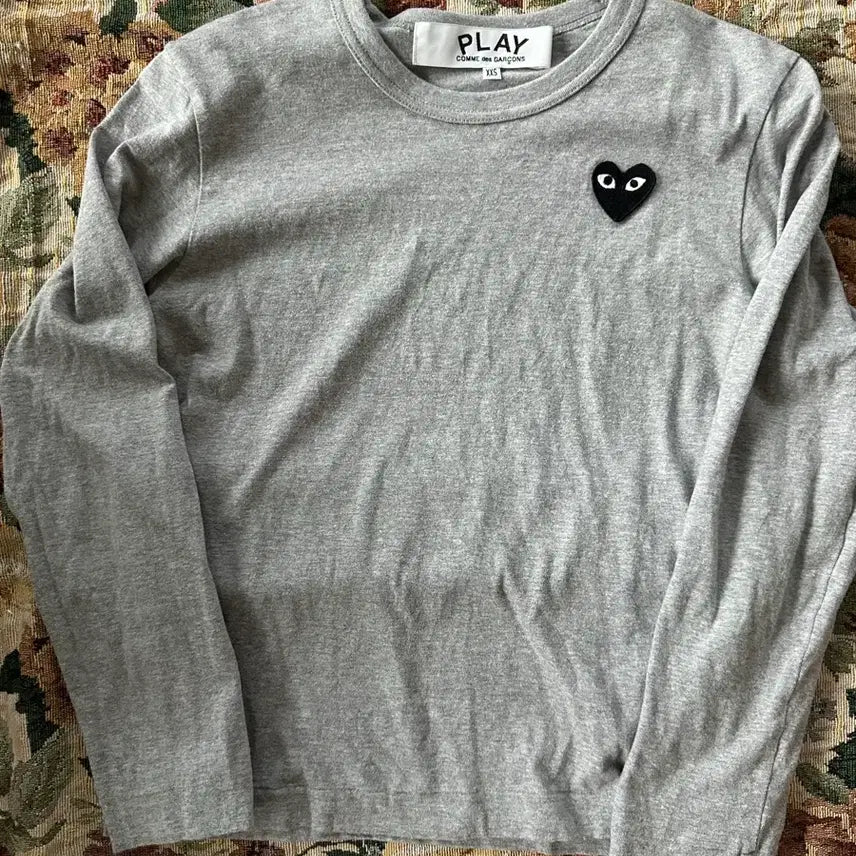 [BUNJANG] Comme des Garçons Play Long Sleeve T-Shirt Gray / 꼼데가르송 플레이 긴팔 티셔츠 그레이