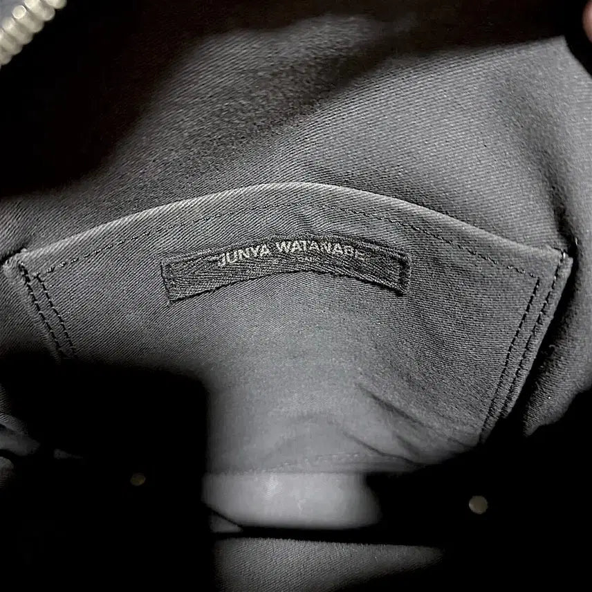 [BUNJANG] Comme des Garcons Junya Watanabe Studded Belted Bag / 꼼데가르송 준야와타나베 스터드벨티드 가방