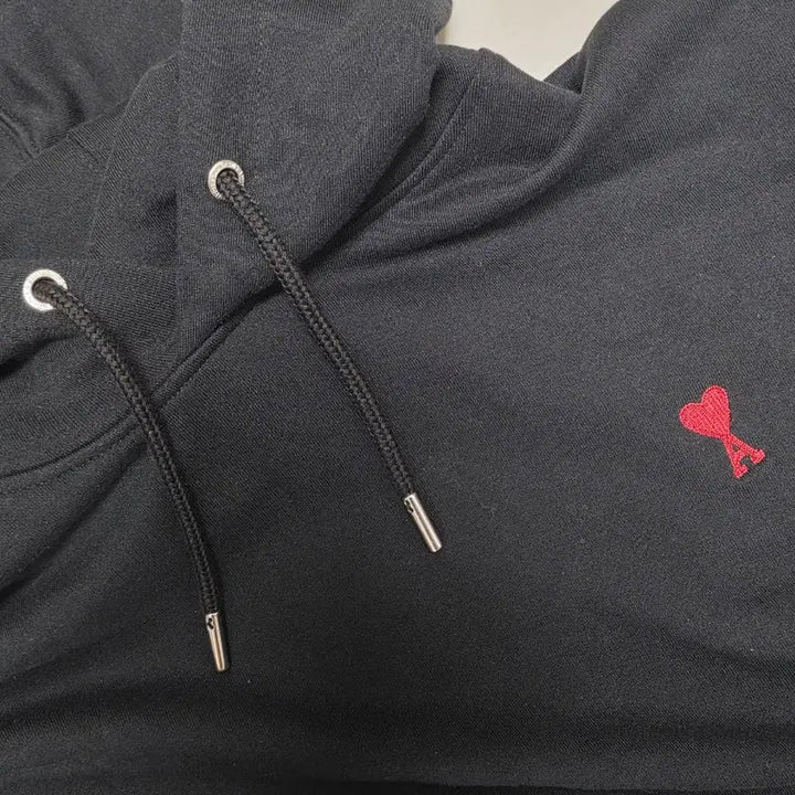 [BUNJANG] AMi Small Heart Black Hoodie L / 아미 스몰 하트 블랙 후드티 L 정품