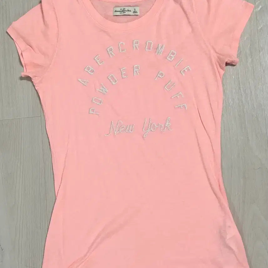 [BUNJANG] Abercrombie Pink Glitter Logo Fitted Short Sleeve T-shirt / 아베크롬비 핑크 글리터로고 딱붙핏 반팔