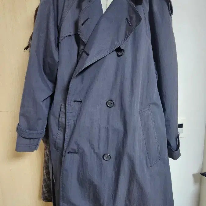 [BUNJANG] Navy Trench Coat (Size 100) / 네이비 트렌치코트 (100)