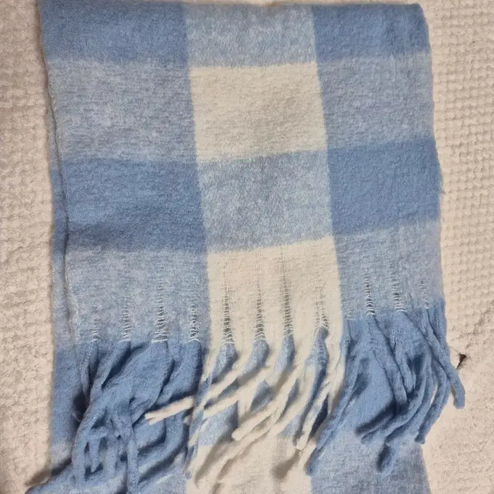 [SOLD OUT] 라크네 두꺼운 목도리 하늘색 체크무늬 (~4/27까지 판매)