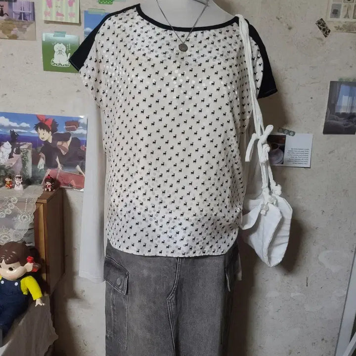 [BUNJANG] Vintage Deer Pattern Short Sleeve T-Shirt / 빈티지 사슴 패턴 션한 반팔티