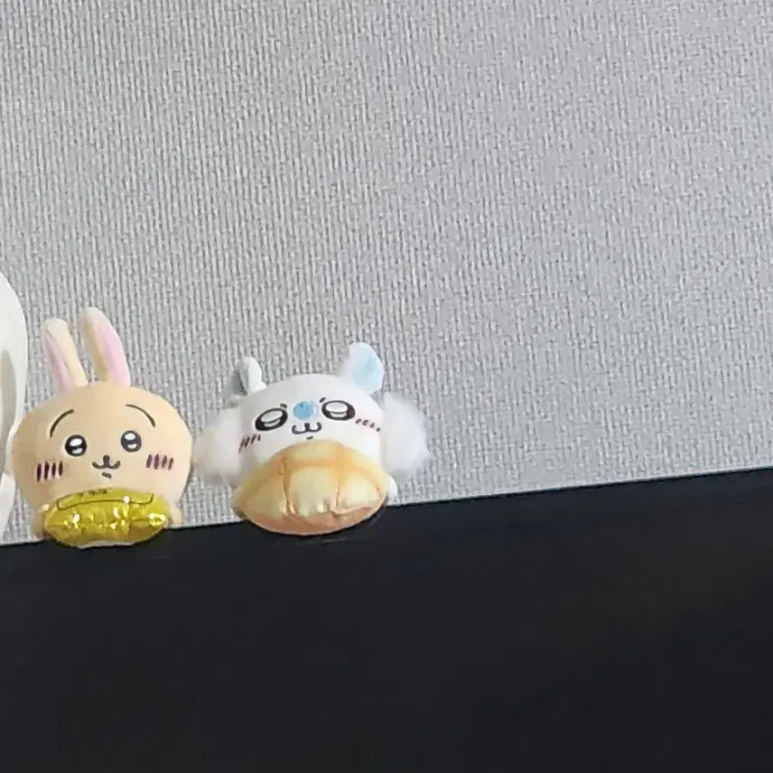 [BUNJANG] Chiikawa Beetle Monitor Desktop Plush / 치이카와 치이카와 풍뎅이 모니터 데스크탑 인형