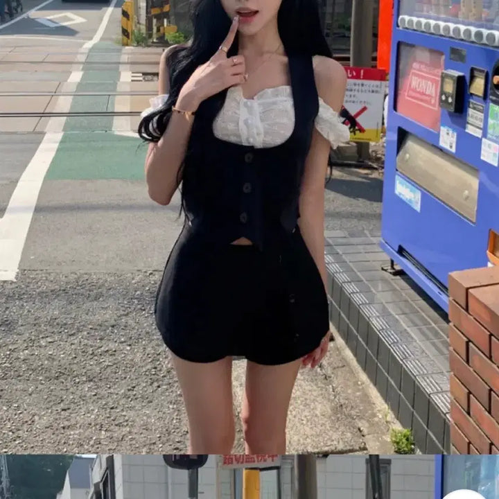 [BUNJANG] Lowellry Two-Way Crop Vest &amp; Off-Shoulder Blouse Set / 조끼 베스트 + 오프숄더 블라우스 세트