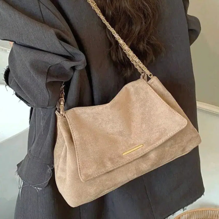 [BUNJANG] Suede Flap Shoulder Bag Crossbody Bag / 스웨이드 플랩 숄더백 크로스백 레더 체인 베이지 가방