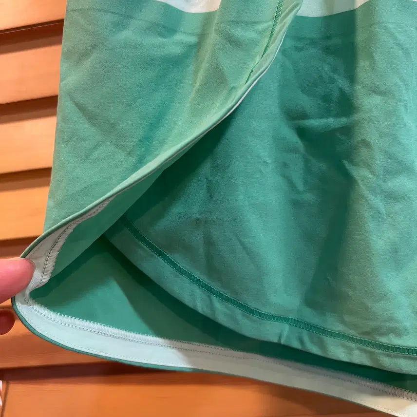 [BUNJANG] 룰루레몬 여성 그린 런닝쇼츠 런닝팬츠 트레이닝바지 6 / 룰루레몬 여성 그린 런닝쇼츠 런닝팬츠 트레이닝바지 6
