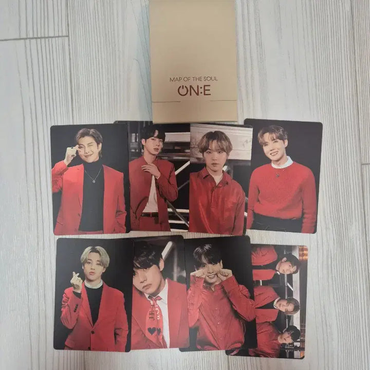[BUNJANG] BTS Map of the Soul ON:E Photocard Set / 방탄소년단 맵오브더솔 원 포토북 및 포토카드(2set)