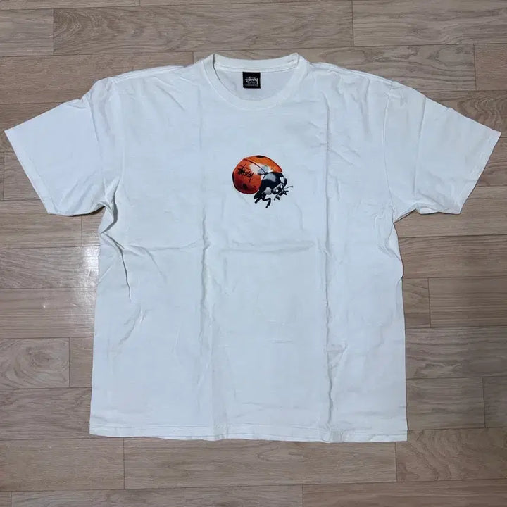 [SOLD OUT] [XL]스투시 레이디 버그 티셔츠 화이트