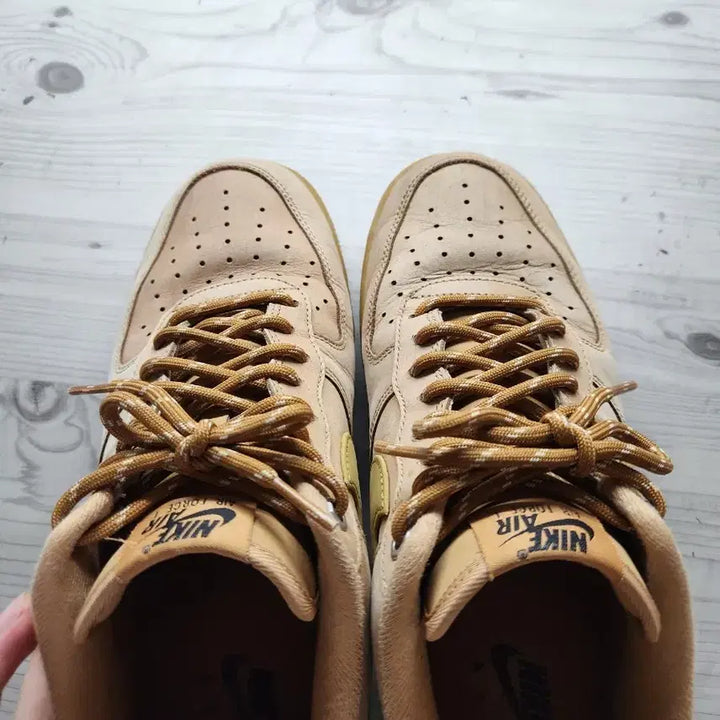 [SOLD OUT] 나이키 에어포스 된장 270사이즈