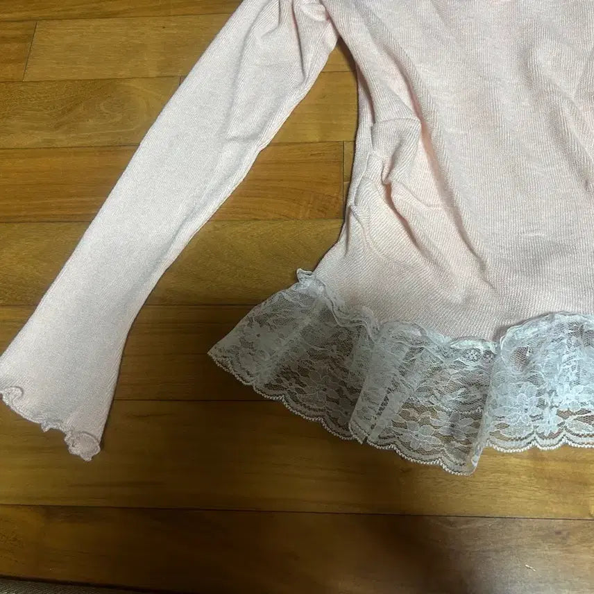 [BUNJANG] Pink Lace Long Sleeve T-Shirt / 레이스 핑크 긴팔 티셔츠