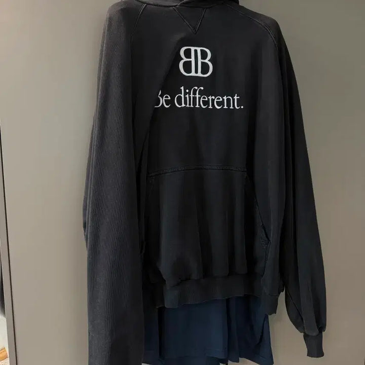 [BUNJANG] Balenciaga Layered Runway Hoodie / 발렌시아가 런웨이 후드티 (레이어드 블랙 후드)