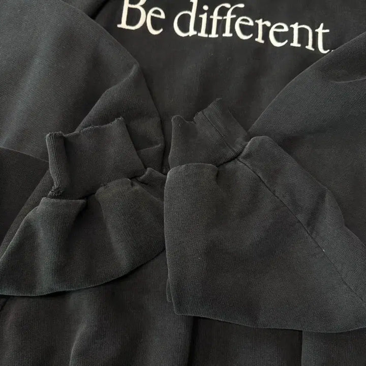 [BUNJANG] Balenciaga Layered Runway Hoodie / 발렌시아가 런웨이 후드티 (레이어드 블랙 후드)