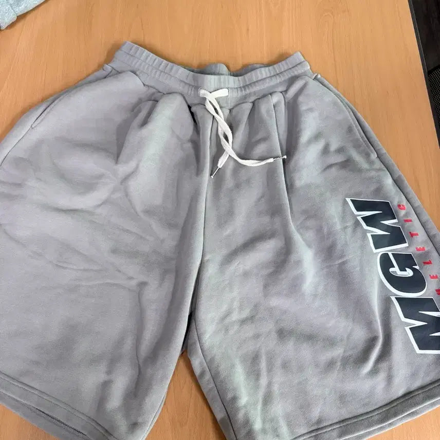 [BUNJANG] Muscolo MGW Wide Half Pants Bermuda Shorts / 머스콜로 mgw와이드 하프 팬츠 반바지 버뮤다