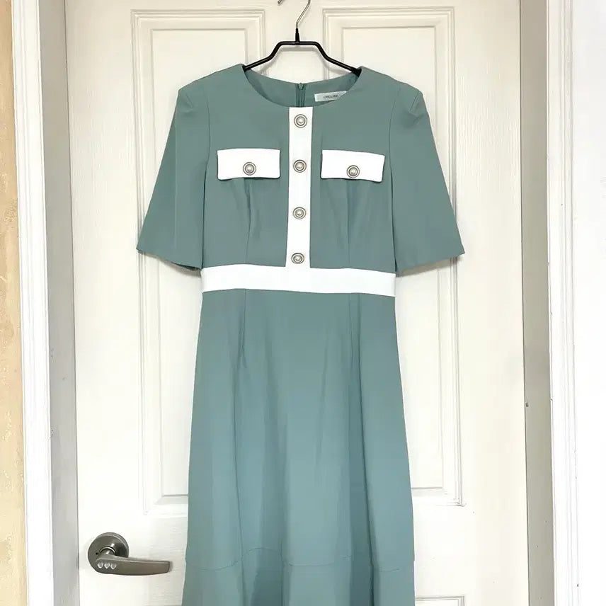 [BUNJANG] Chicline Mint Color Block Midi Dress / 시크라인 민트 배색 하객 반팔 미디 원피스 M 66