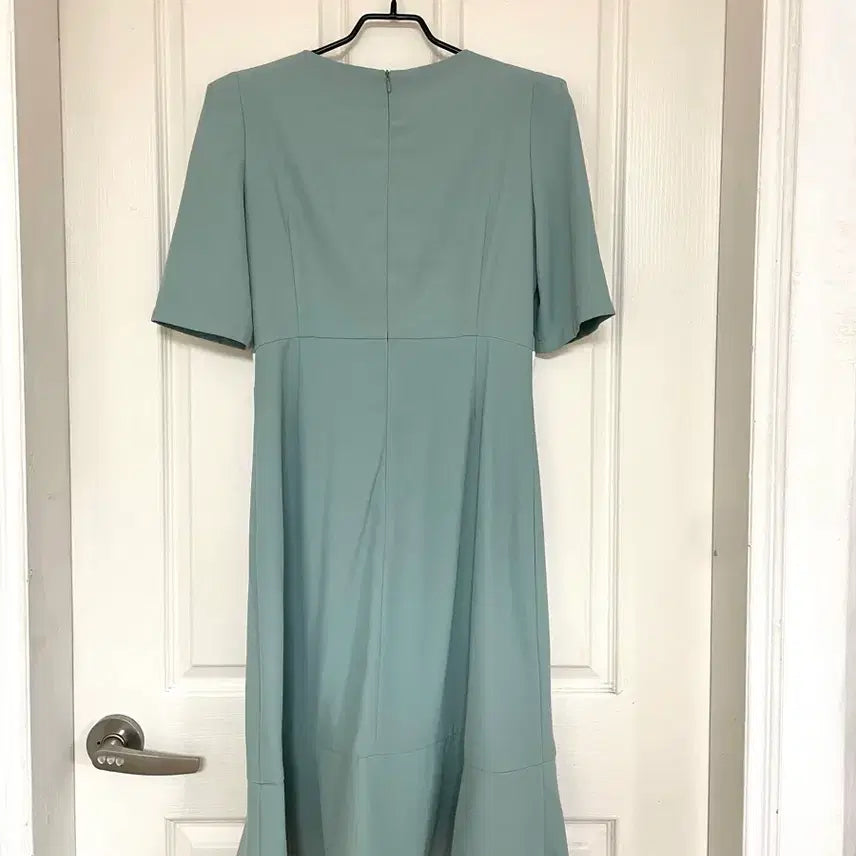 [BUNJANG] Chicline Mint Color Block Midi Dress / 시크라인 민트 배색 하객 반팔 미디 원피스 M 66