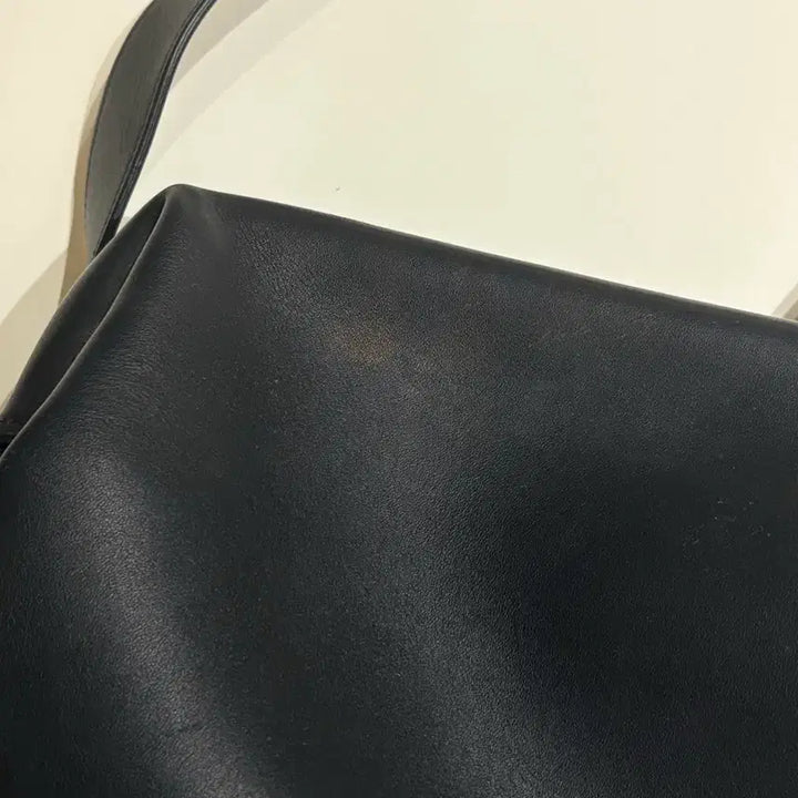 [BUNJANG] OSOI Brot Bag Large Black / 오소이 브로트백 블랙 라지