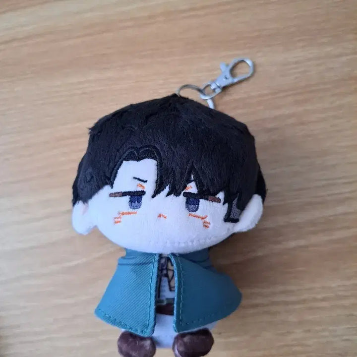 [BUNJANG] Attack on Titan Levi Nui Plush Keychain / (새상품) 진격의 거인 리바이 인형 누이 키링