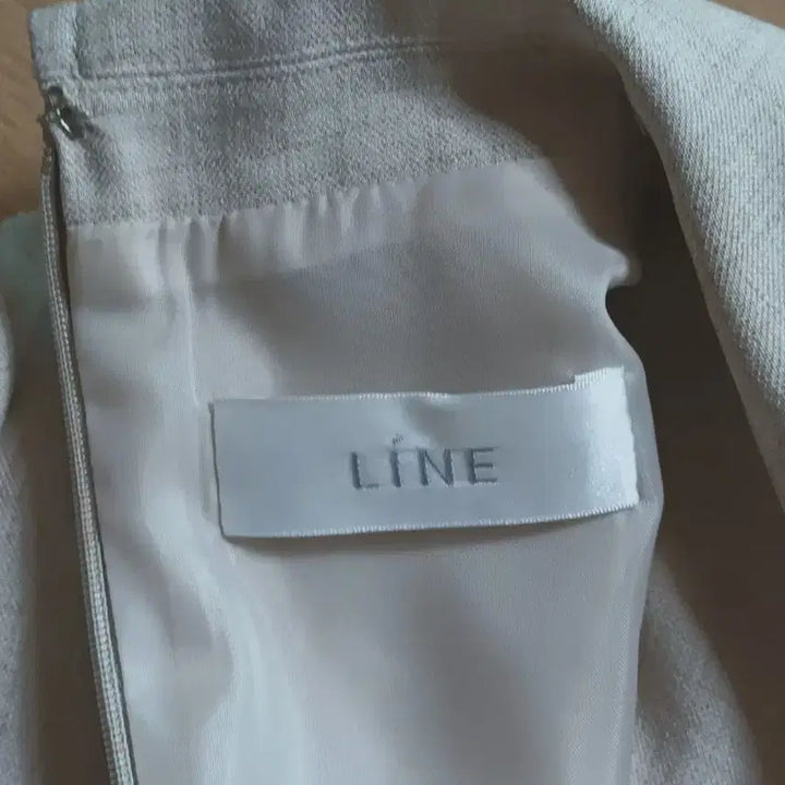 [SOLD OUT] 새상품)LINE 트렌치형 원피스 55