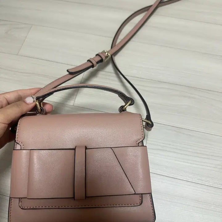 [BUNJANG] Latem Ribbon Crossbody Bag / 라템 리본 크로스백