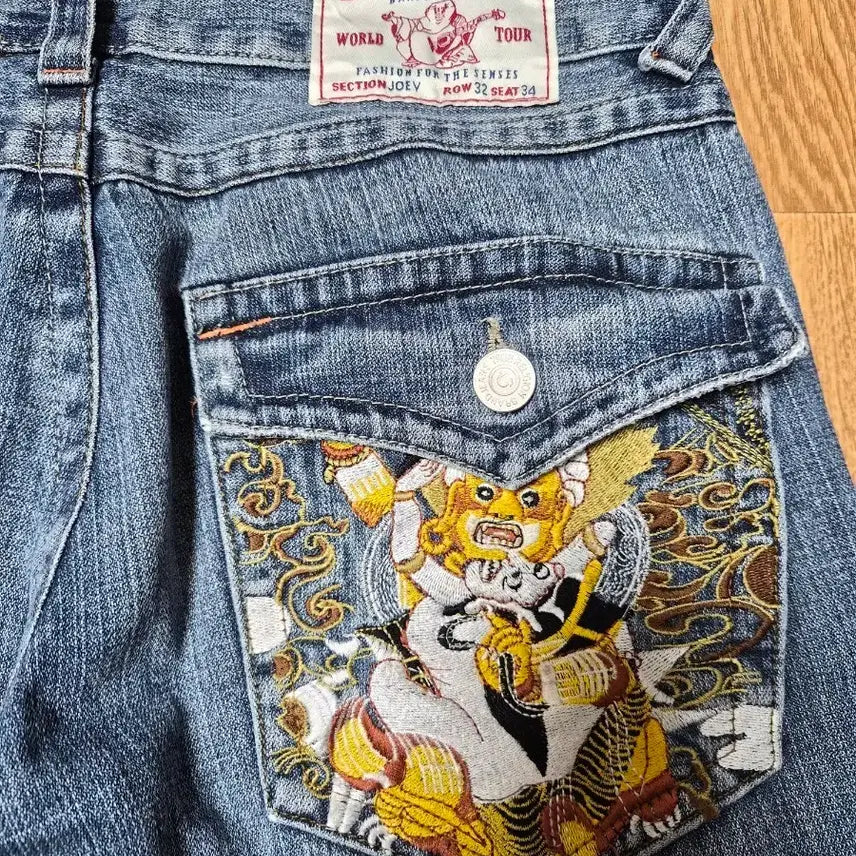 [BUNJANG] True Religion Embroidered Denim Jeans / 트루릴리젼 자수 데님 청바지