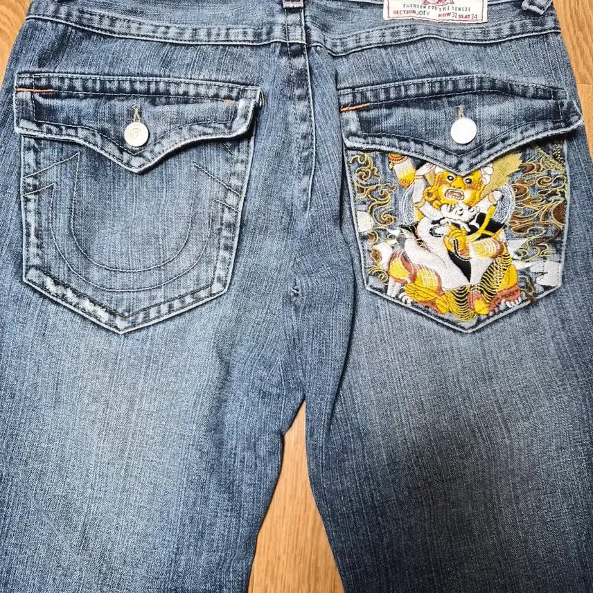 [BUNJANG] True Religion Embroidered Denim Jeans / 트루릴리젼 자수 데님 청바지