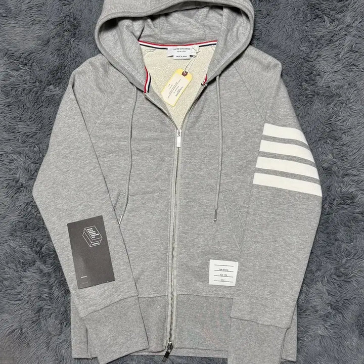 [BUNJANG] Thom Browne Grey Hooded Zip-up / [22-23년식/2]톰브라운 사선완장 그레이 후드집업