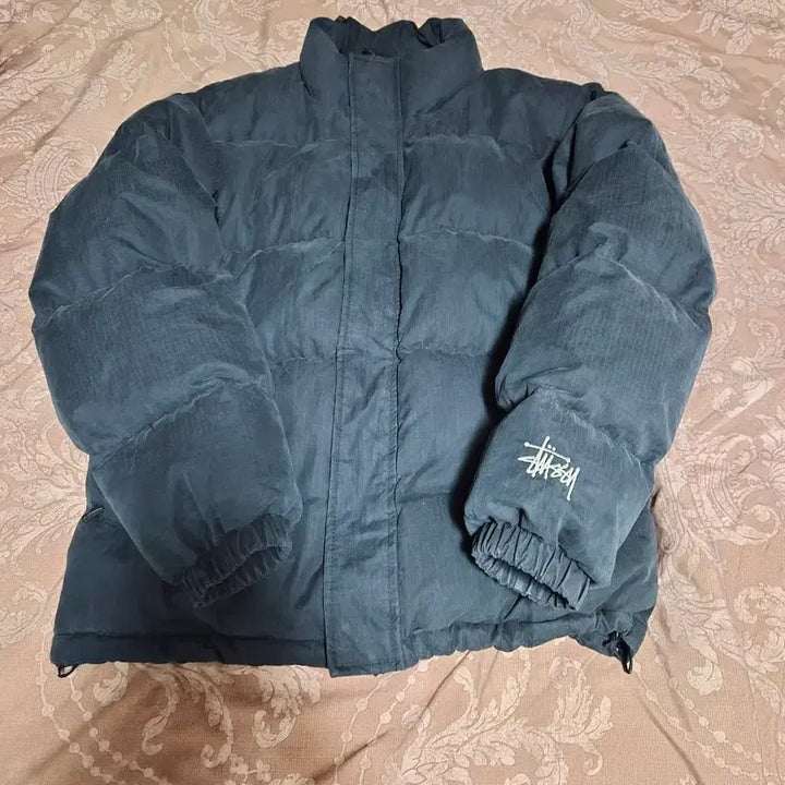 [SOLD OUT] s사이즈 스투시 립스탑다운 퍼퍼 자켓 블랙