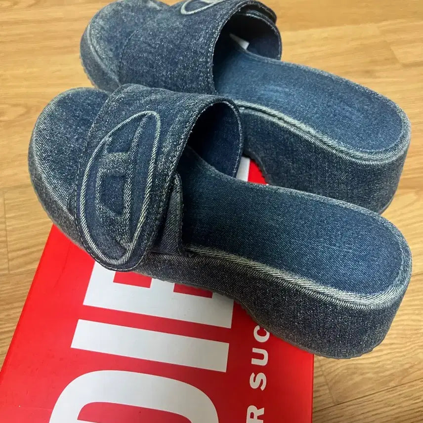 [BUNJANG] Diesel SA OVAL D PF W Denim Sandals / 디젤 SA 오발 D PF W 샌들 - 블루/37사이즈