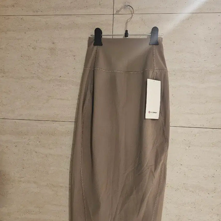[BUNJANG] Lululemon Skirt - Size 4 / 새상품)룰루레몬 스커트 4사이즈