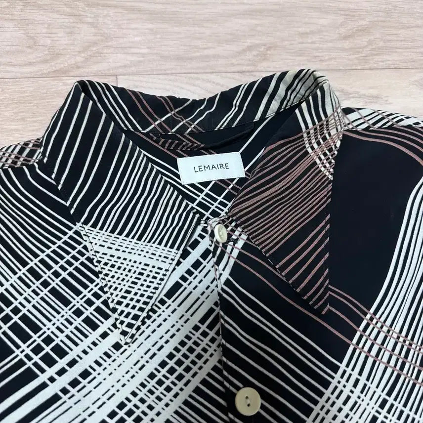 [BUNJANG] LEMAIRE Macaroon Convertible Collar Shirt / [52]르메르 마카롱 컨버터블 반팔 셔츠