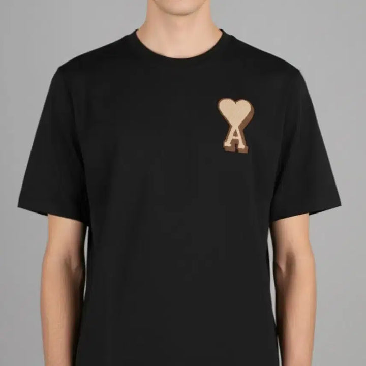 [BUNJANG] AMI Big Heart Logo Short Sleeve T-shirt Black / 아미  빅 하트 로고 반팔 티셔츠 블랙