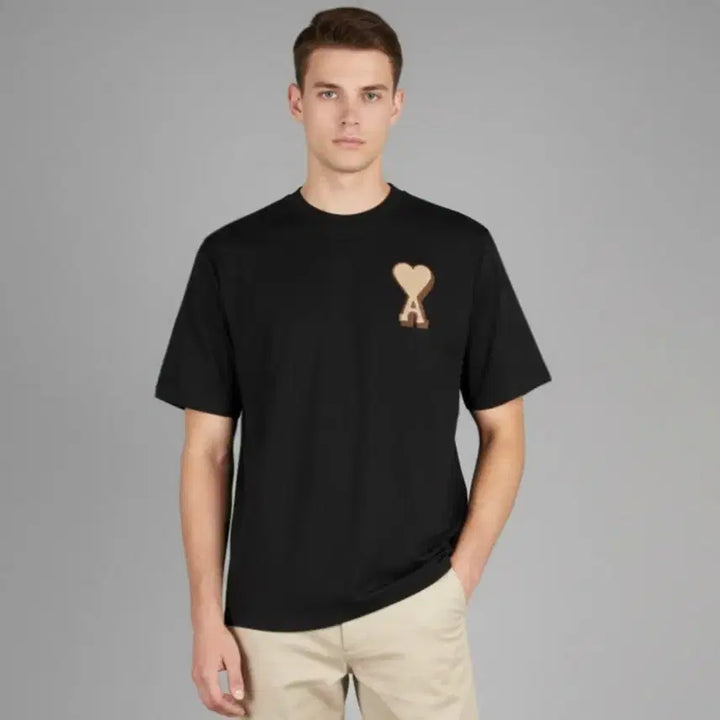 [BUNJANG] AMI Big Heart Logo Short Sleeve T-shirt Black / 아미  빅 하트 로고 반팔 티셔츠 블랙