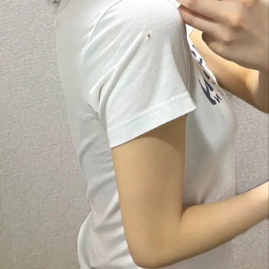 [BUNJANG] Discovery Short Sleeve T-shirt (Size 90) - Defect / [세탁완료] 디스커버리 반팔티 90 (하자있어요)
