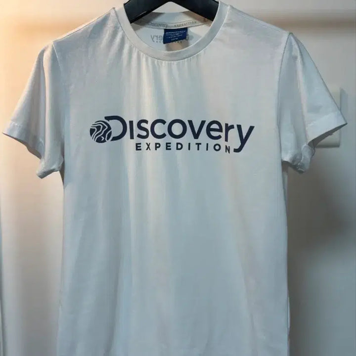 [BUNJANG] Discovery Short Sleeve T-shirt (Size 90) - Defect / [세탁완료] 디스커버리 반팔티 90 (하자있어요)