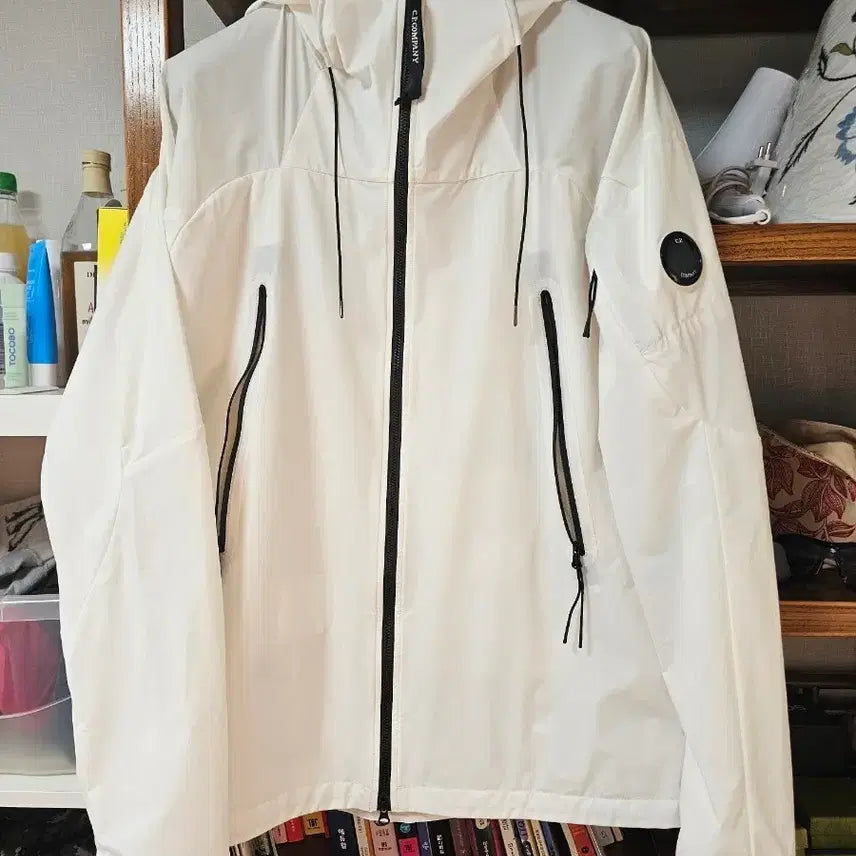 [SOLD OUT] 씨피 cp컴퍼니 프로텍 자켓 팔아요 54 110 105 xxl 바람막이