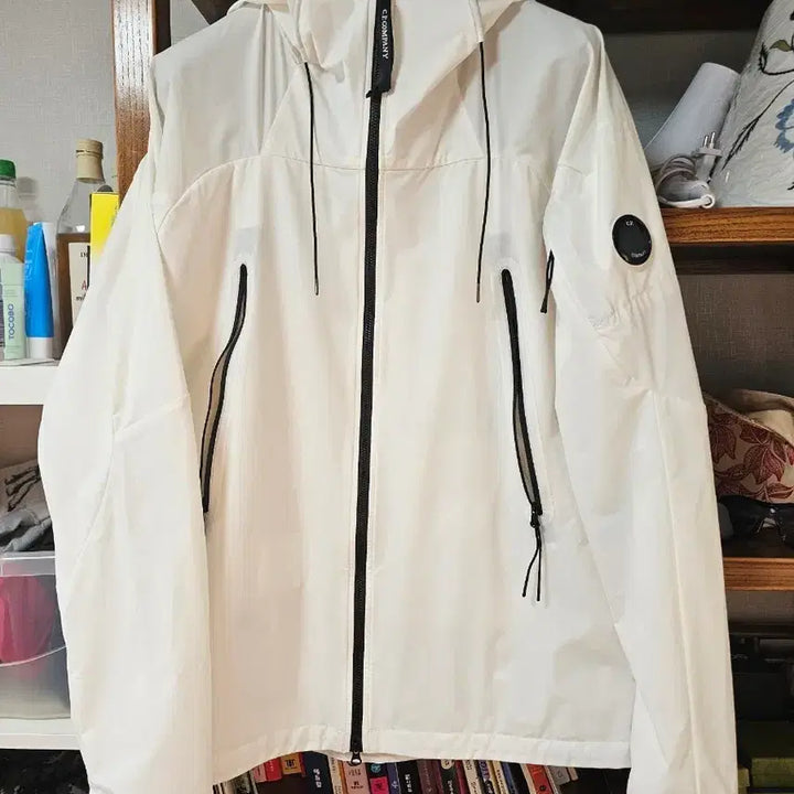 [SOLD OUT] 씨피 cp컴퍼니 프로텍 자켓 팔아요 54 110 105 xxl 바람막이