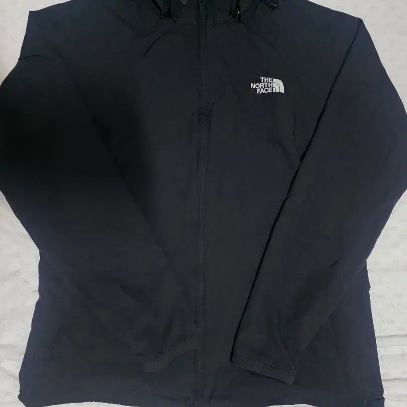 [SOLD OUT] 노스페이스 90(L) 여성 바람막이