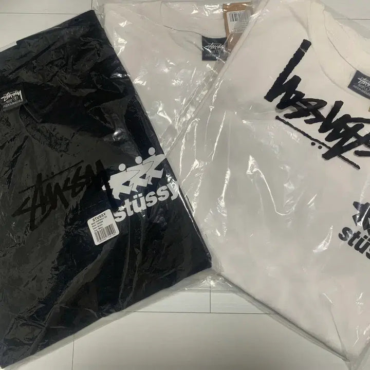 [BUNJANG] Stussy Surfer Short Sleeve T-shirt Black/White / (병행정품)스투시 서퍼 반팔 티셔츠 서프 블랙/화이트 미개봉 새상품