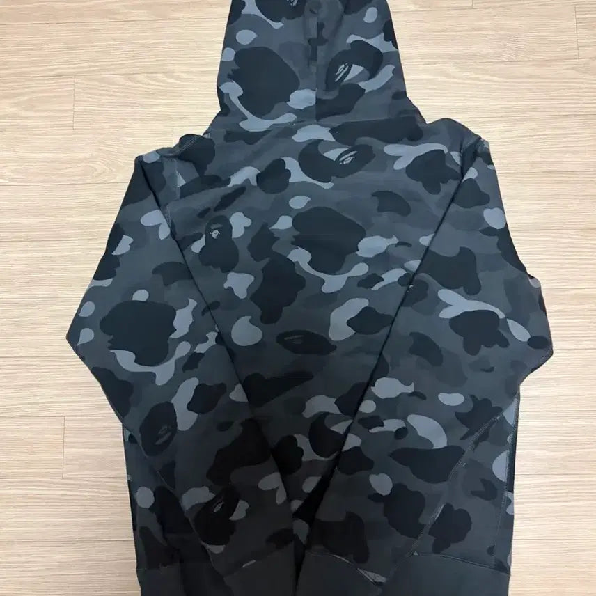 [SOLD OUT] 베이프 카모 컬리지 검정 후드티