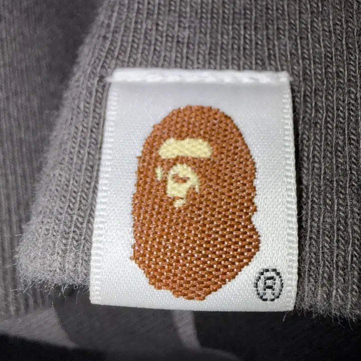 [SOLD OUT] 베이프 카모 컬리지 검정 후드티