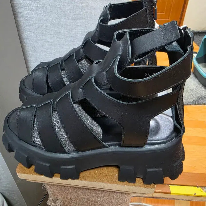 [BUNJANG] Fisherman Sandals 230 Size / 텀블벅 펀딩 피셔맨 샌들 230 사이즈