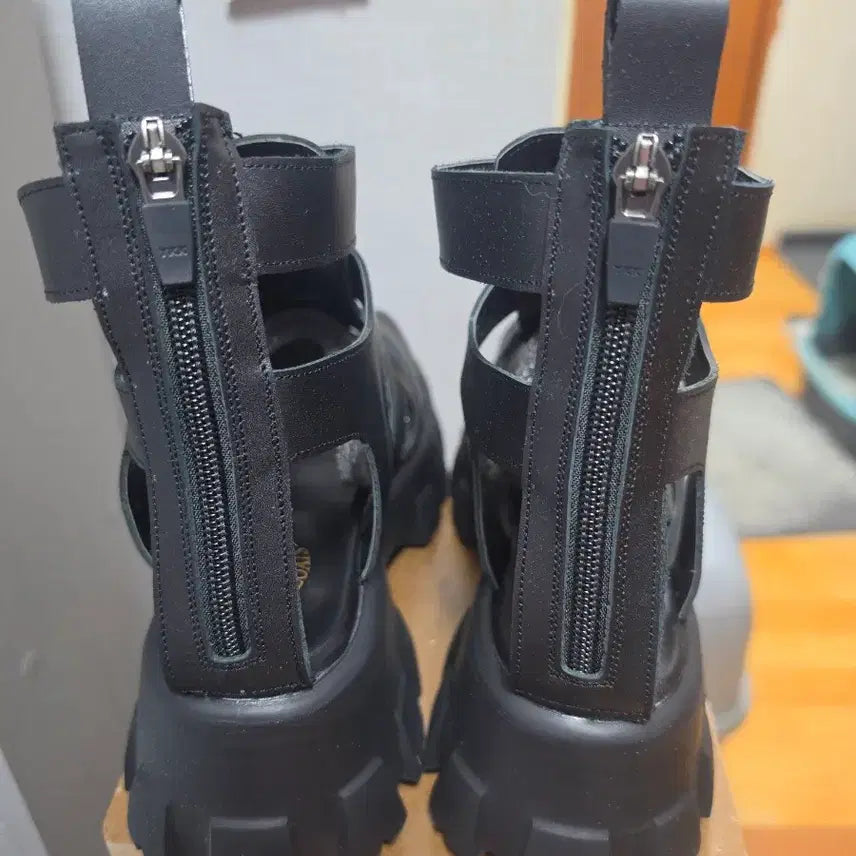 [BUNJANG] Fisherman Sandals 230 Size / 텀블벅 펀딩 피셔맨 샌들 230 사이즈