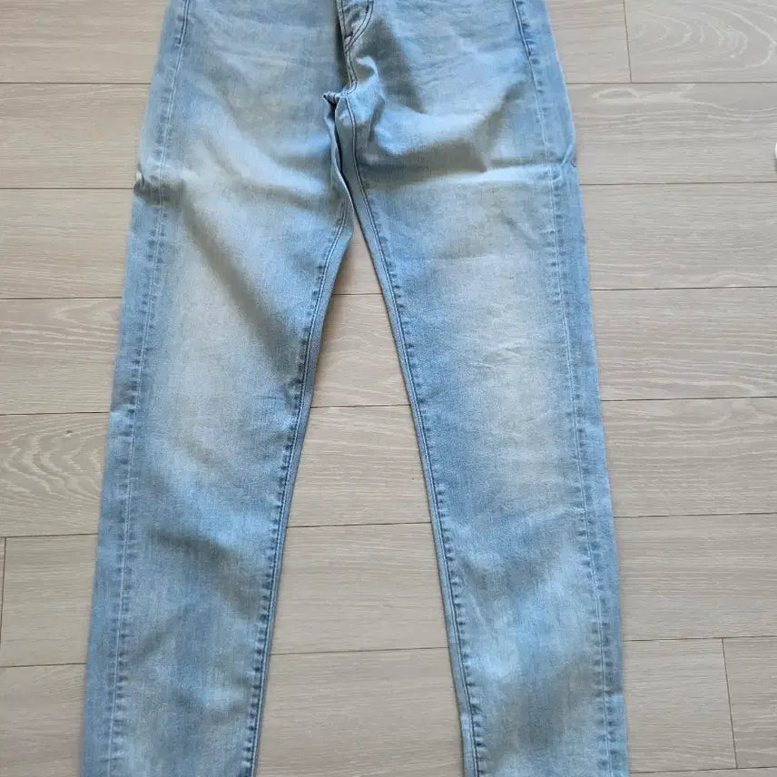 [SOLD OUT] 연청 데님 스키니진 (유니클로)