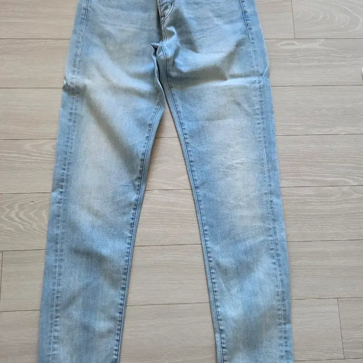 [SOLD OUT] 연청 데님 스키니진 (유니클로)