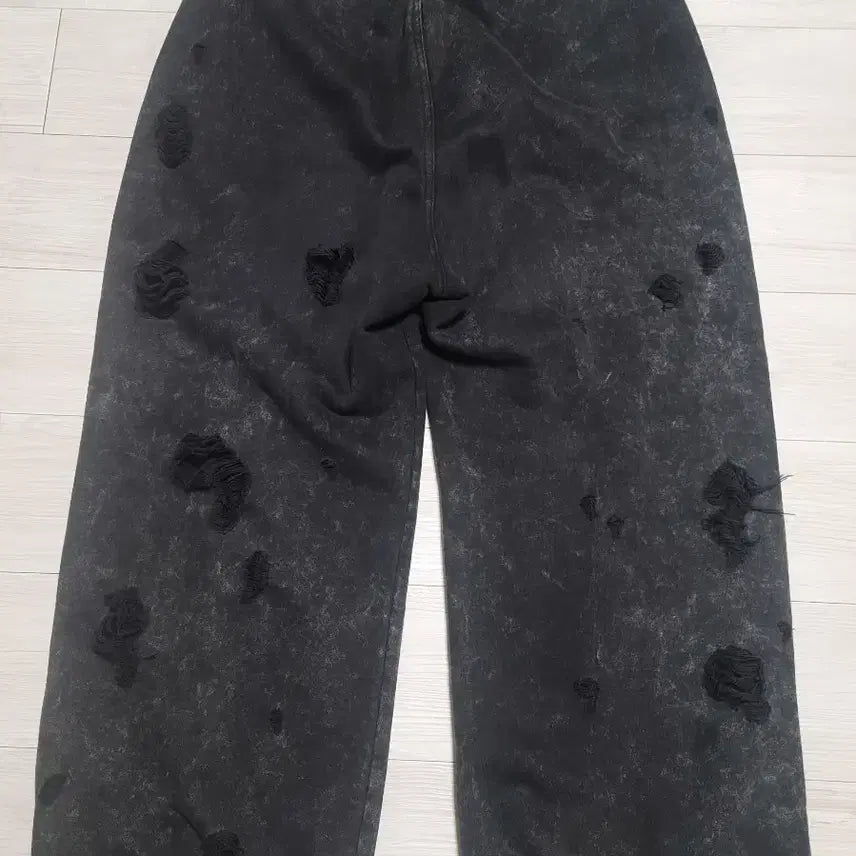 [BUNJANG] Juun.J Collection Damaged Track Pants Size 50 / 준지 juun.j 컬렉션 데미지 팬츠 50